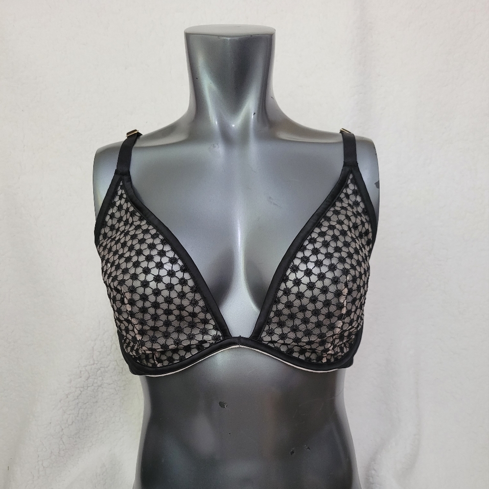 Strappy back Victoria's Secret unlined bra- size 38D